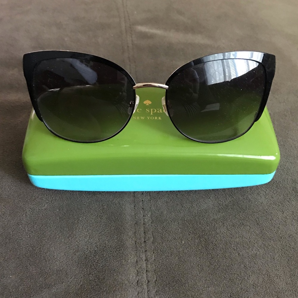 ♠️ Kate Spade Genice sunglasses